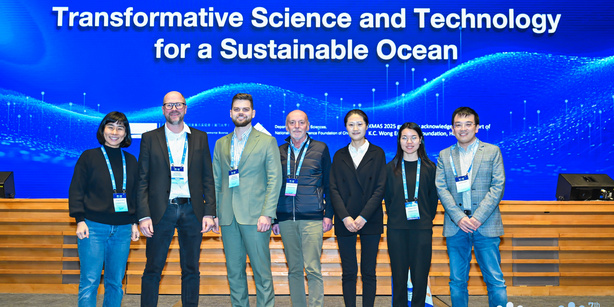The picture shows a group of Microbial Oceanography Lab memebers at Xiamen 2025. 